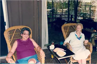 small_mom-alpha 2.webp